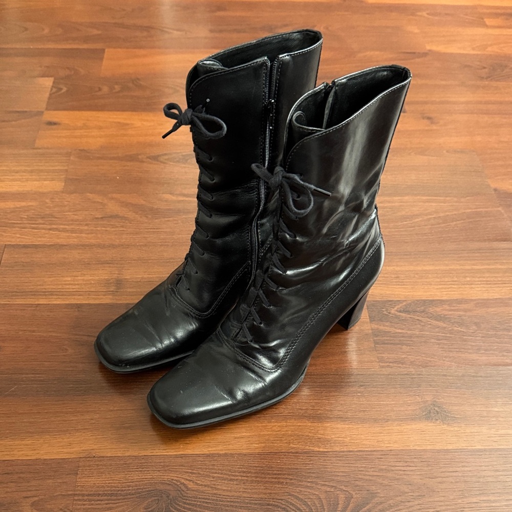 Vintage Franco Sarto Black Lace-Up Leather Boots